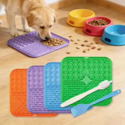 Pet Lick Silicone Mat Slow Feeder Dog Food Plate Bathing Distraction Sucker Training Feeder Supplies for Dogs